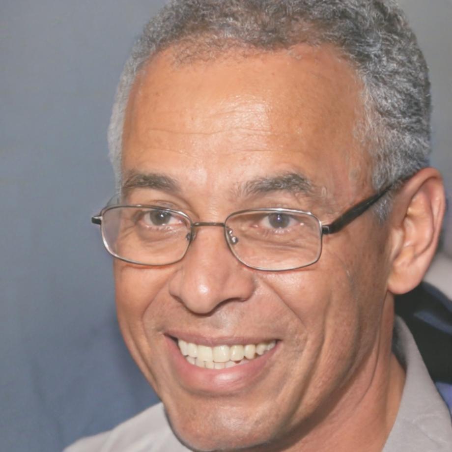 Henrik Olsen, Senior Investment Analyst and Program Director