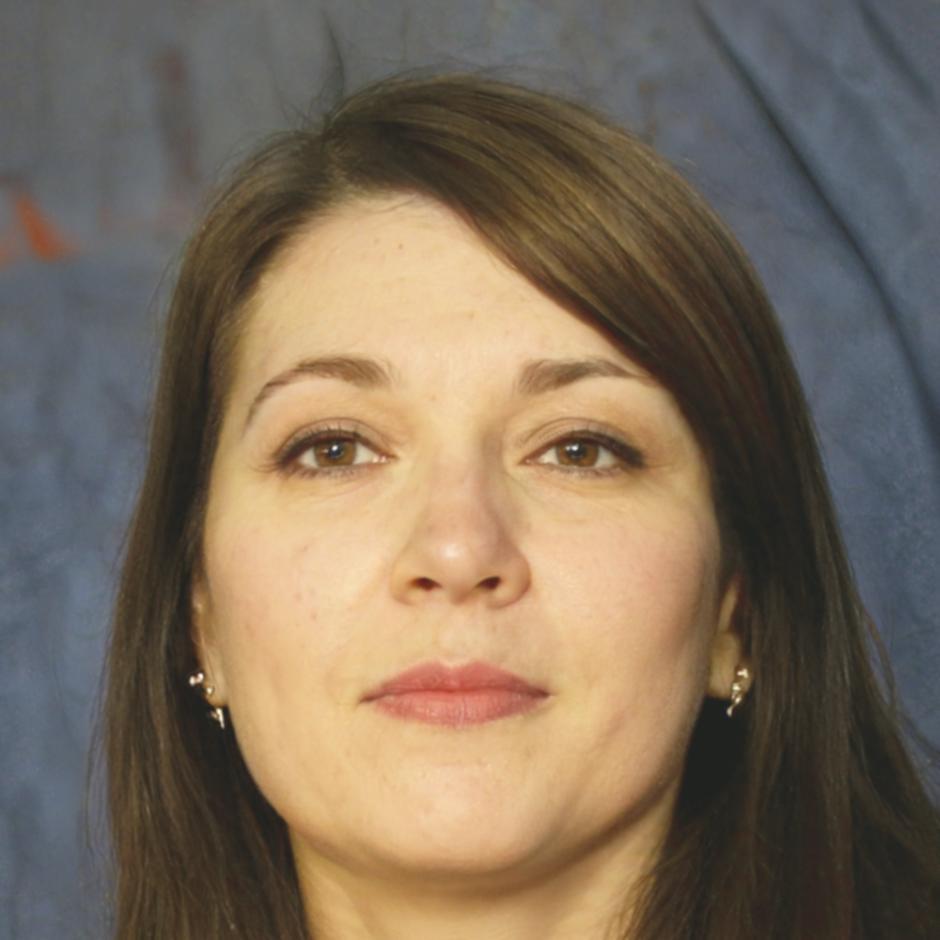 Fiona Blackwood, Senior Investment Analyst